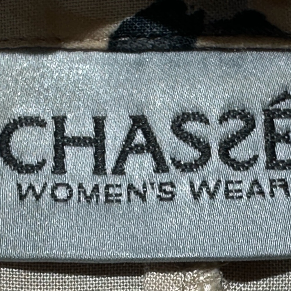 Elegant Cream Floral Women's Dress - Picture 3 of 4